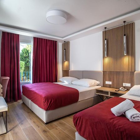 Hotel Slovenska Plaza Lux Budva Exterior photo