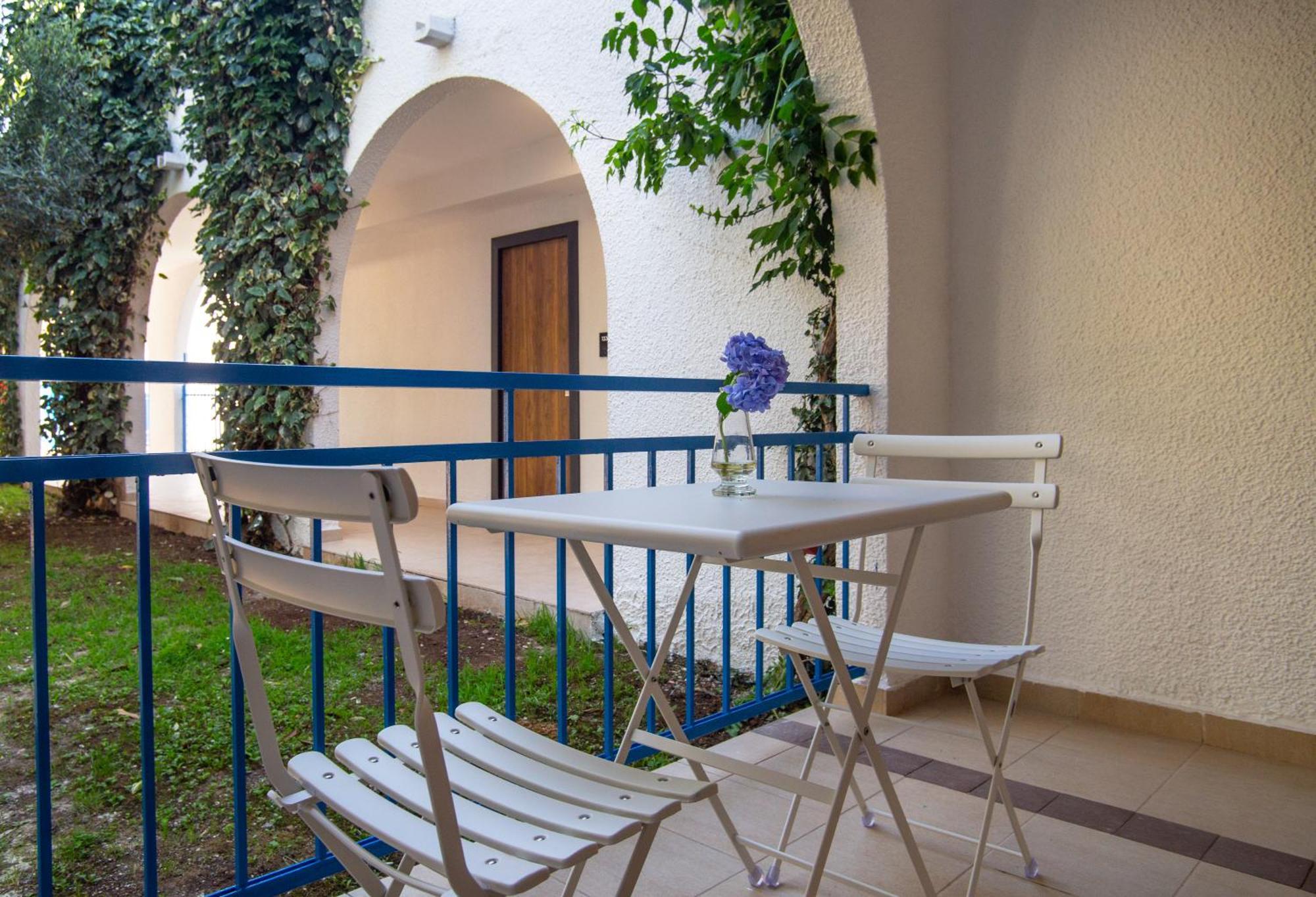 Hotel Slovenska Plaza Lux Budva Exterior photo